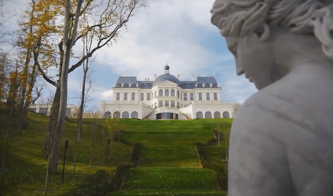 Die teuerste Immobilie der Welt: Chateau Louis XIV (Foto: Screenshot)