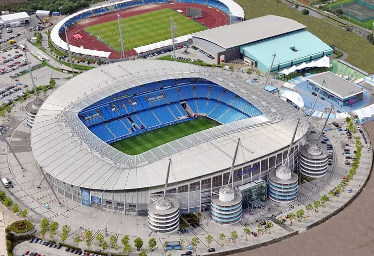 Fußball in China: Investoren steigen in Manchester mit ein. (Foto: Airviews Photography)
