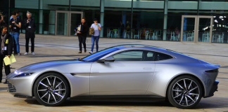 Im letzten James-Bond-Film "Spectre" fuhr Daniel Craig einen Aston Martin DB10. (Foto: flickr/ KeithJustKeith)