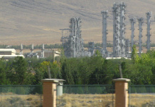 Der Schwerwasser-Reaktor bei Arak in Iran, hier eine Aufnahme vom Oktober 2012, diente zur Gewinnung von Atomwaffen-Plutonium (Foto: Wikipedia/Nanking2012-Eigenes Werk)