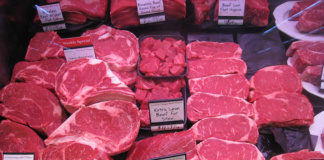 Rotes, billiges Fleisch tötet die arme Bevölkerung in Schottland (Foto: Winfried Mosler)