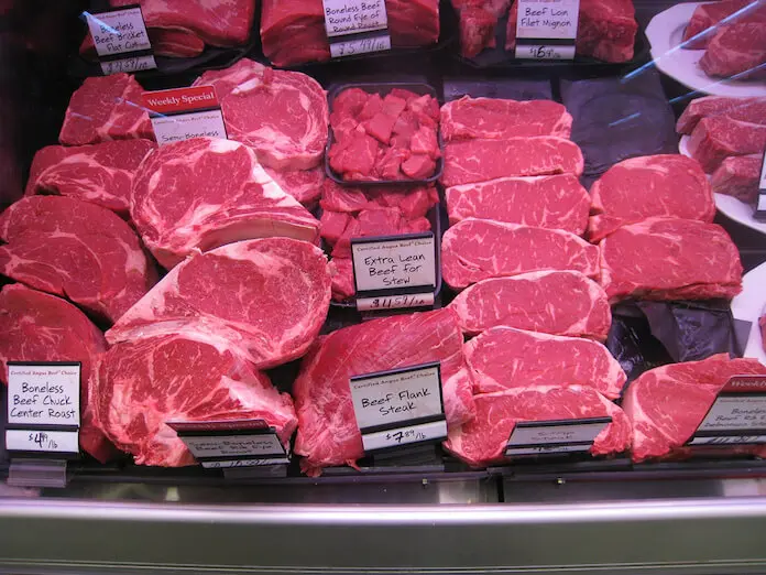 Rotes, billiges Fleisch tötet die arme Bevölkerung in Schottland (Foto: Winfried Mosler)