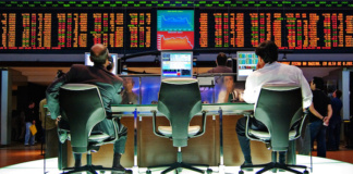 Die Großbank Credit Suisse arbeitet mit der US-Firma Palantir an einer Überwachungssoftware für Börsenhändler. (Foto: flickr/Rafael Matsunaga)