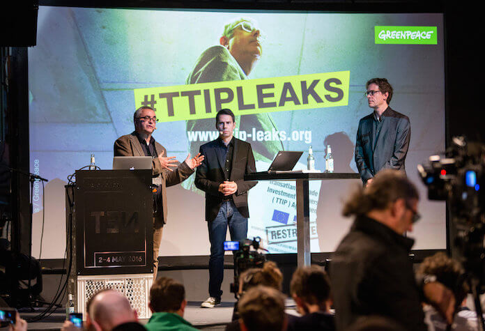 Podiumsdiskussion #TTIPLEAKS by Greenpeace mit Jürgen Knirsch, Stefan Krug und Volker Gassner am 02.05.2016 auf der re:publica in Berlin. (Foto: re:publica)