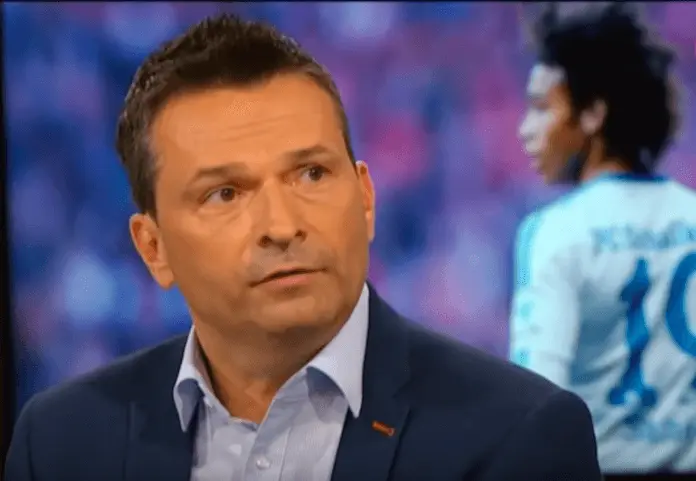 Bundesligarekord: Schalke 04-Sportmanager Christian Heidel (53) verkaufte Leroy Sane (20) für 48 Millionen Euro an Manchester City (Foto: Youtube)