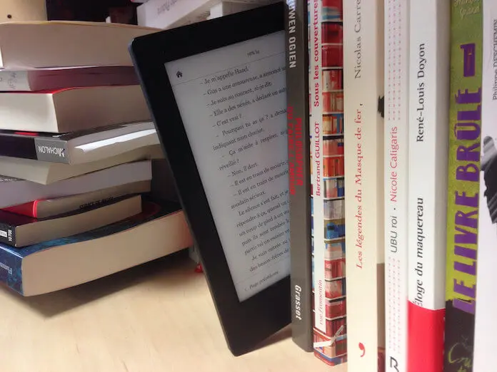 Book or eBook? Even the younger readers prefer hard covers (Foto: ActuaLitté)