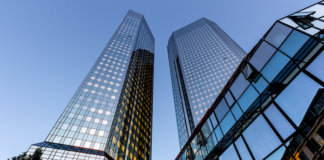 Die Deutsche Bank rät bei diesen Immobilien-Aktien zum Kauf. Hier: Deutsche Bank in Frankfurt (Foto: Carsten Frenzl)