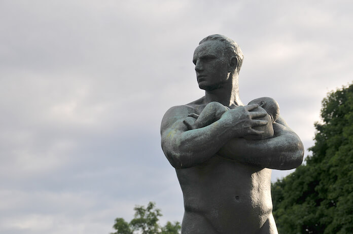 Die zukunftsfähige Wirtschaft: Skandinavien macht es vor. Hier: Foto einer Skulptur im Frogner Park, Norwegen. (Foto: jerdam)